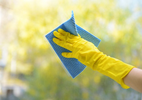 Professional rug cleaning service for E16 homes and apartments
