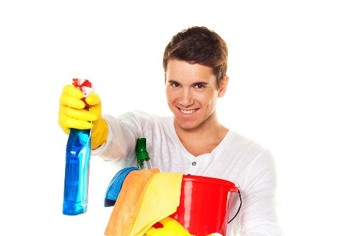 Reception and communal area cleaning in an E16 office building